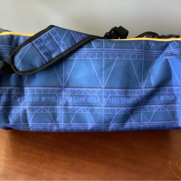 2016 MLB All Star game duffel bag Petco Park - Picture 3 of 7